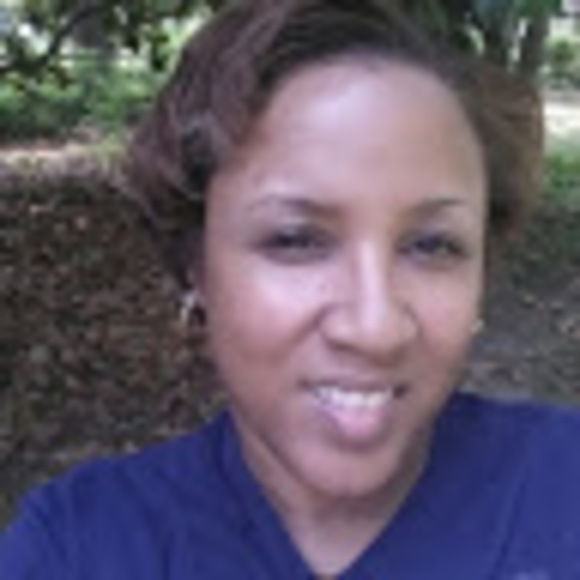 Meet your Posher, Devona - Picture 1 of 1